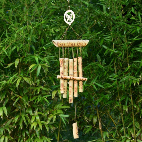 Carillon en bambou avec spirales